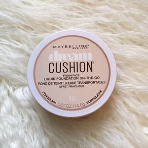 🎉SALE🎉 Maybelline Dream Cushion